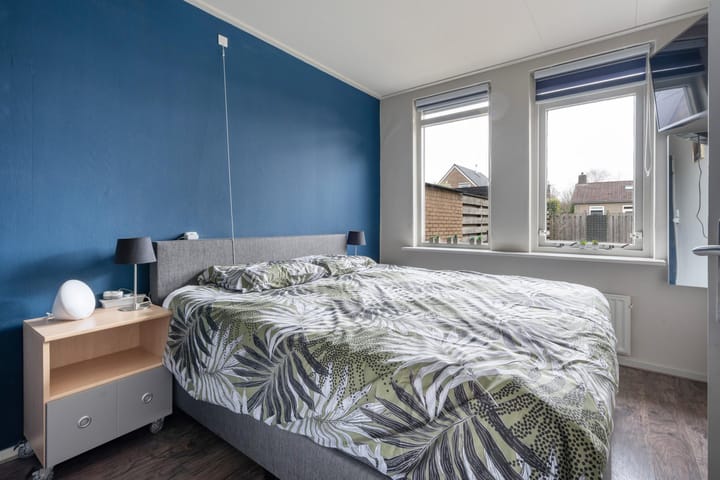 Foto 13 van van Brederodestraat 50