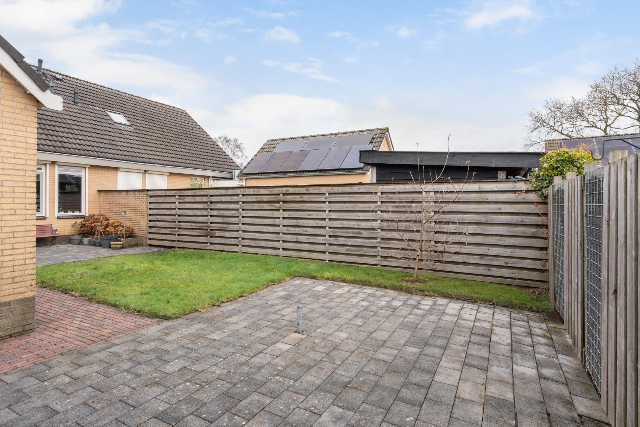 Foto 24 van van Brederodestraat 50