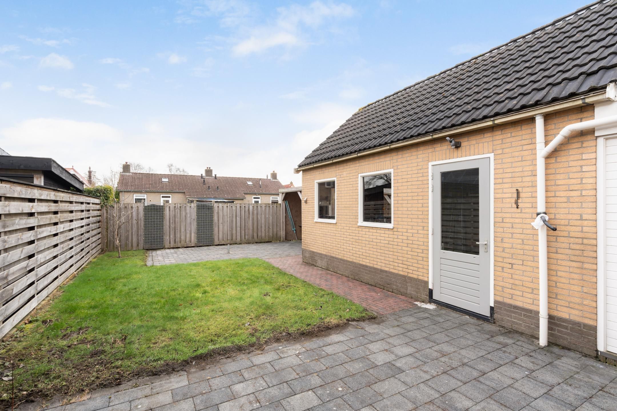 Foto 27 van van Brederodestraat 50