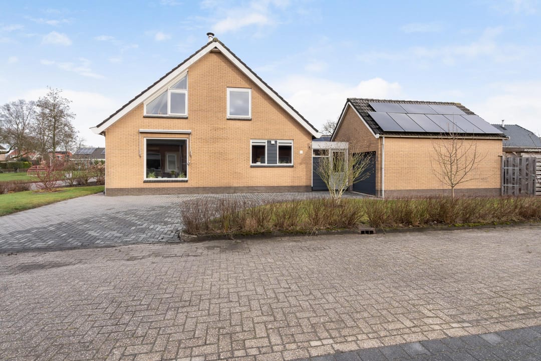 Foto 28 van van Brederodestraat 50