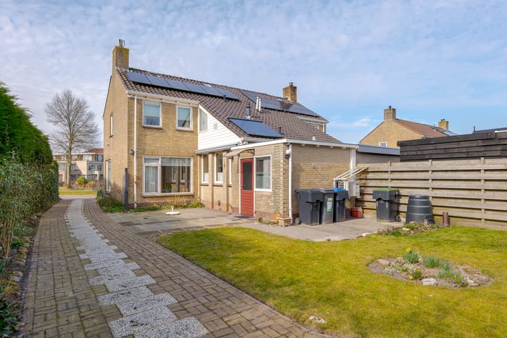 Photo 2 of Cederlaan 1