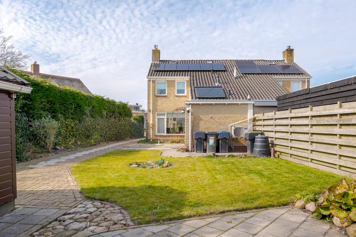 Photo 42 of Cederlaan 1