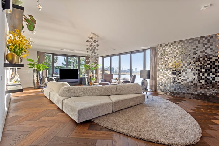 Photo 2 of Delftsingel 12