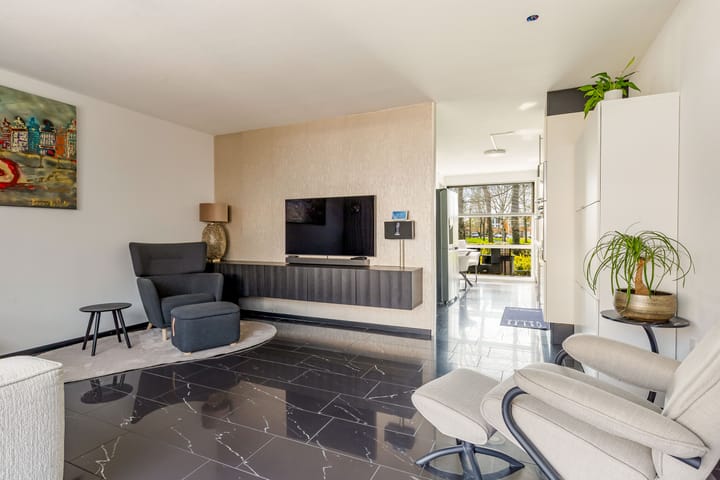 Foto 16 van Darja Collinstraat 24