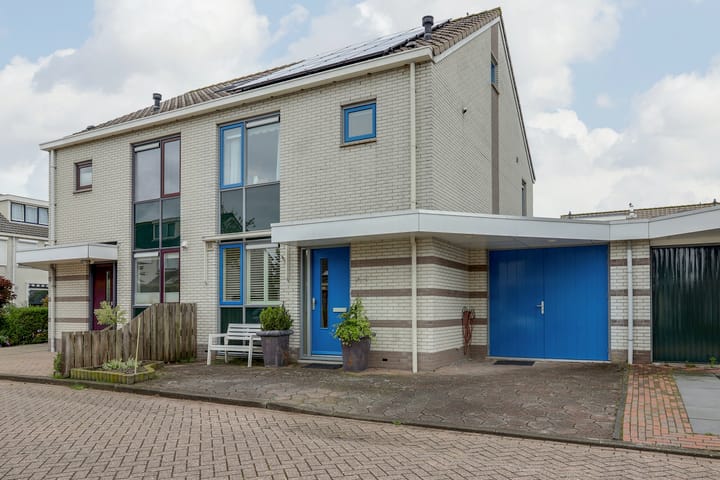 Photo 2 of Pastoor Botsstraat 51