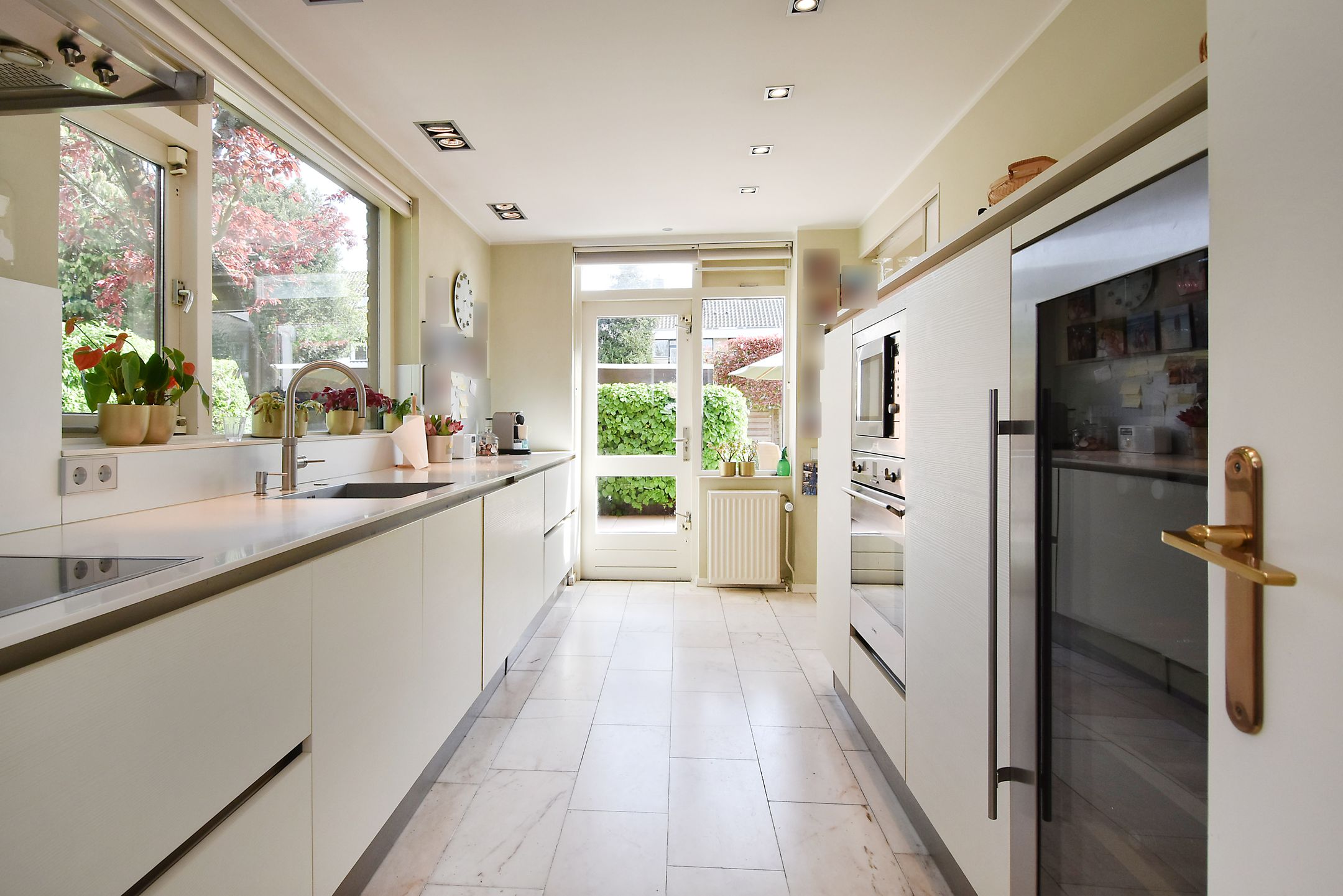 Foto 9 van John F. Kennedylaan 257