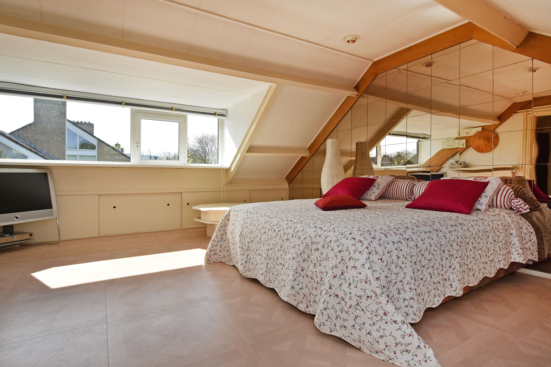 Foto 42 van John F. Kennedylaan 257