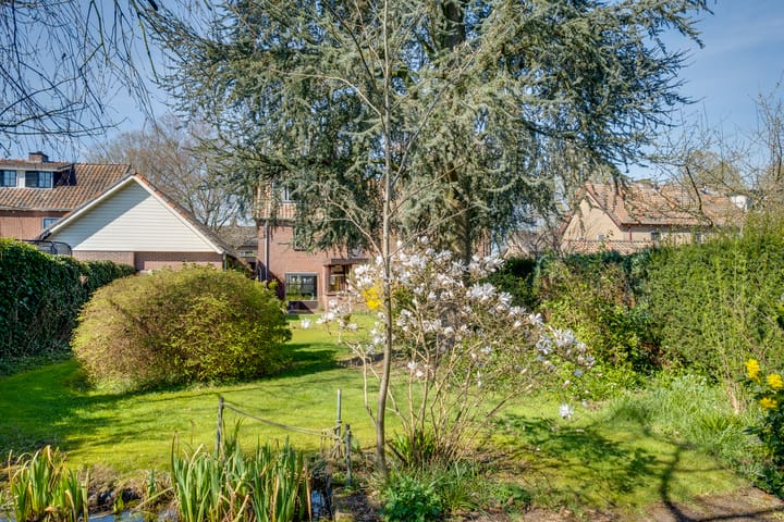 Photo 3 of Hugo de Grootlaan 17