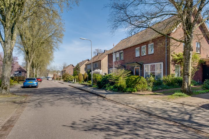 Photo 30 of Hugo de Grootlaan 17