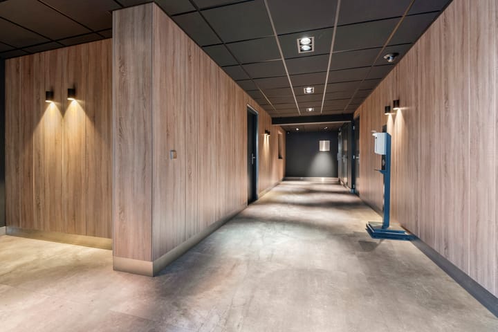 Photo 3 of Van Leijenberghlaan 304