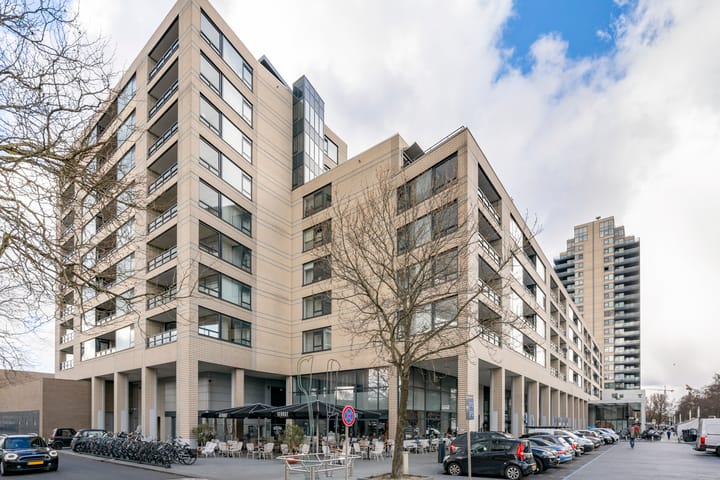 Photo 2 of Van Leijenberghlaan 304