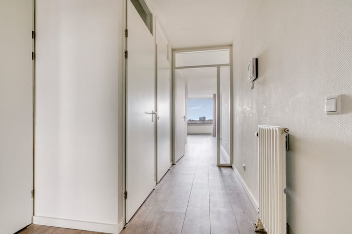 Photo 9 of Van Leijenberghlaan 304