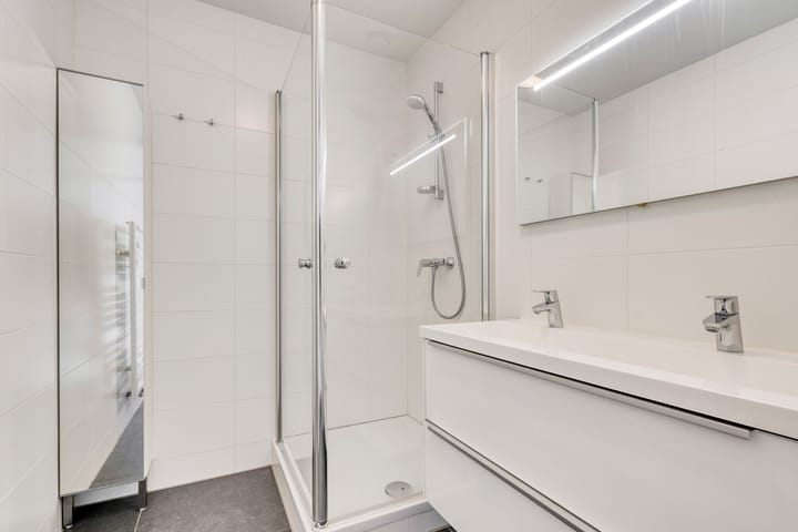 Photo 15 of Van Leijenberghlaan 304