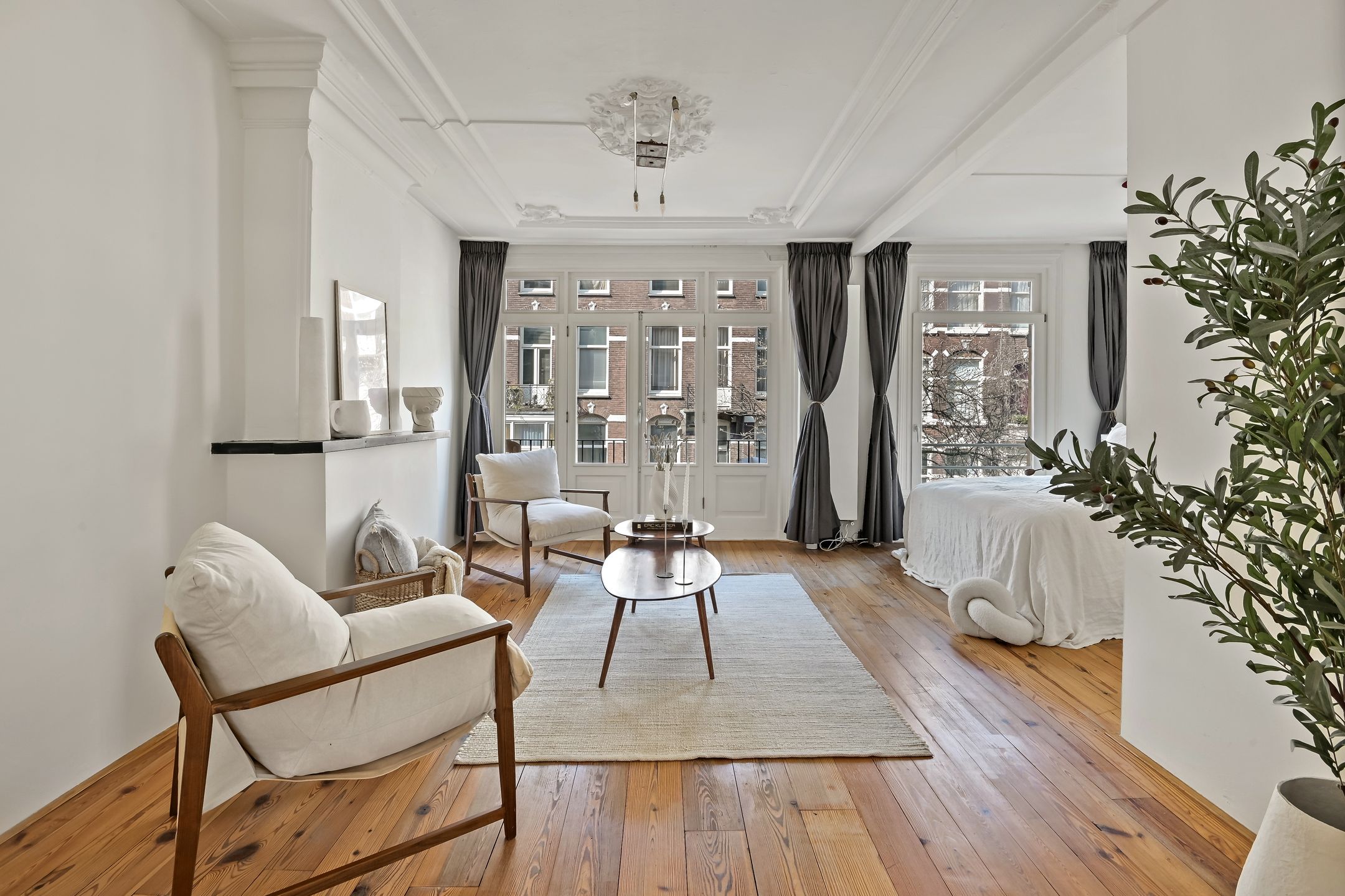 Photo 3 of Eerste Helmersstraat 69-1