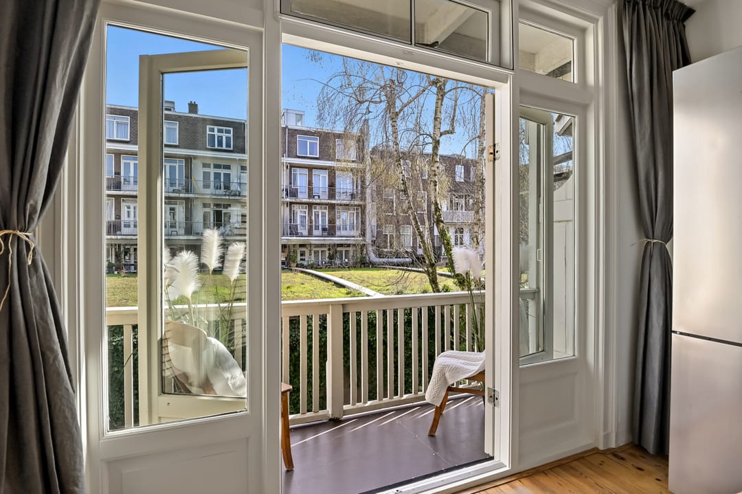 Photo 23 of Eerste Helmersstraat 69-1