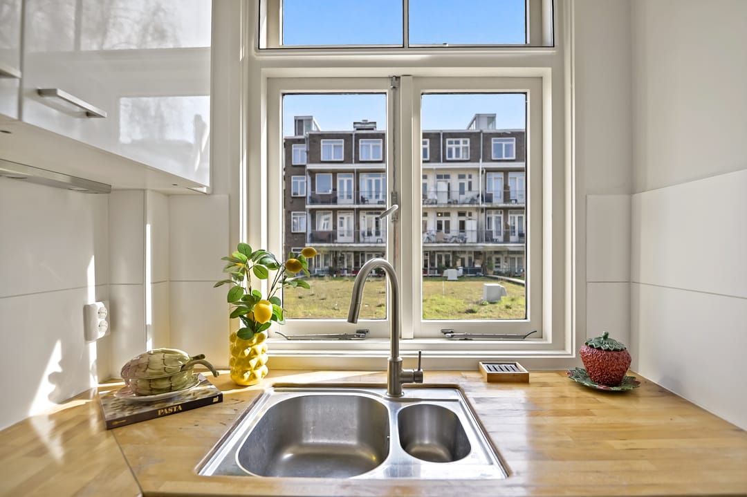 Photo 32 of Eerste Helmersstraat 69-1