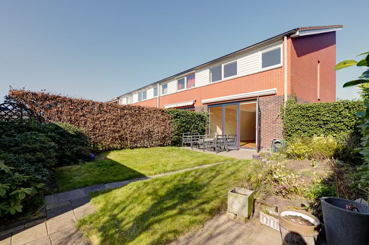 Foto 32 van Robijnstoep 17