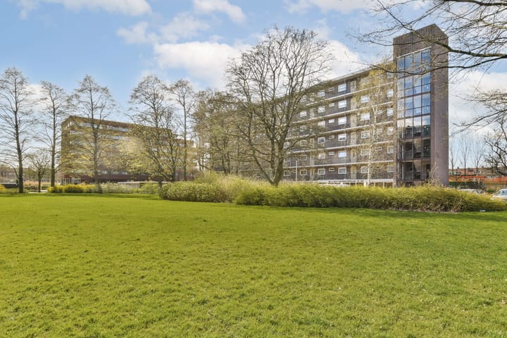 Foto 2 van Mr. G. Groen van Prinstererlaan 123