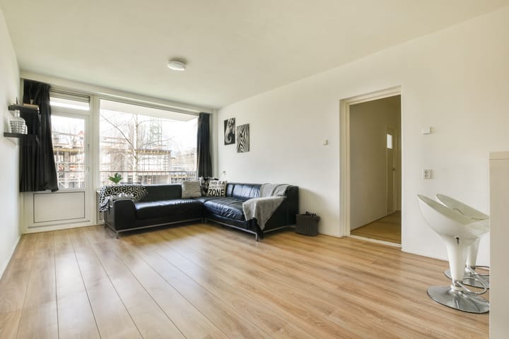 Photo 6 of Mr. G. Groen van Prinstererlaan 123