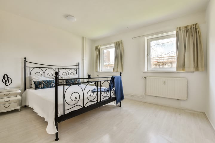 Photo 16 of Mr. G. Groen van Prinstererlaan 123