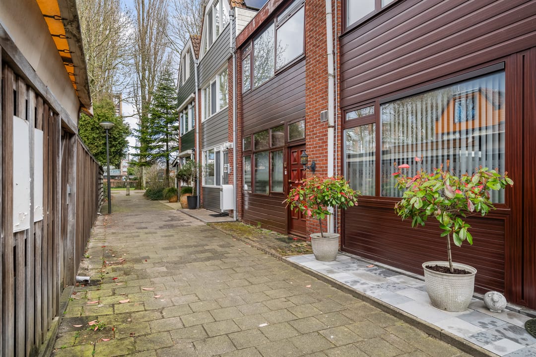 Foto 1 van F.C. Dondersstraat 43