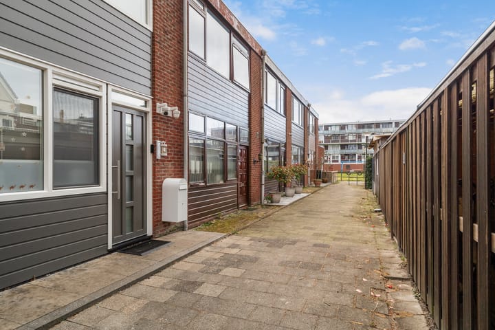 Foto 2 van F.C. Dondersstraat 43