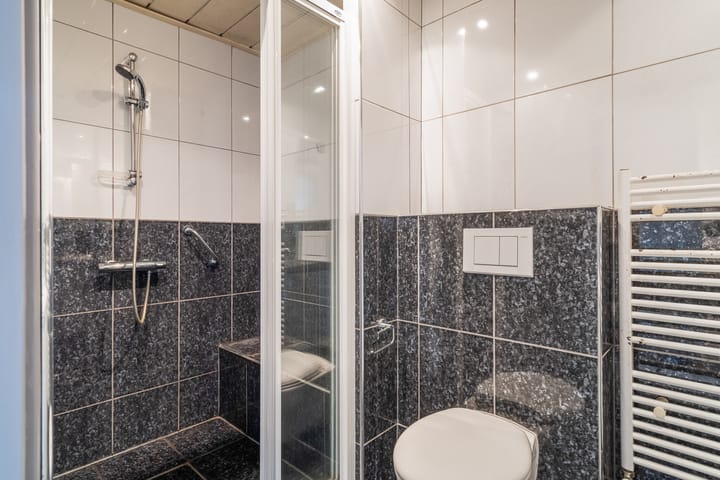 Foto 30 van F.C. Dondersstraat 43