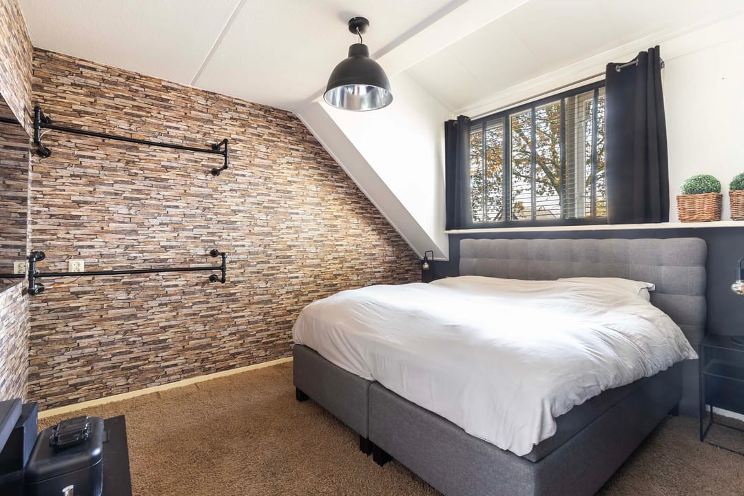 Photo 16 of Van Schaffelaarweg 34