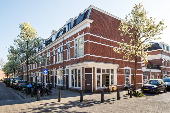 Bekijk foto van Abel Tasmanstraat 43