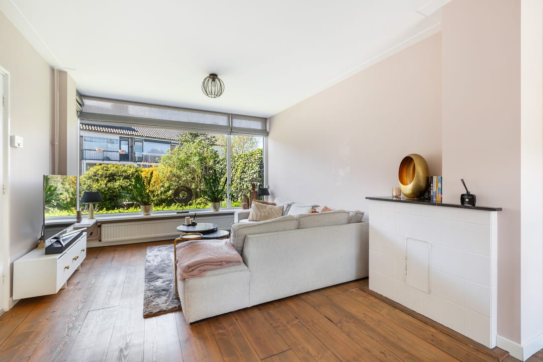 Foto 13 van Esdoornstraat 8