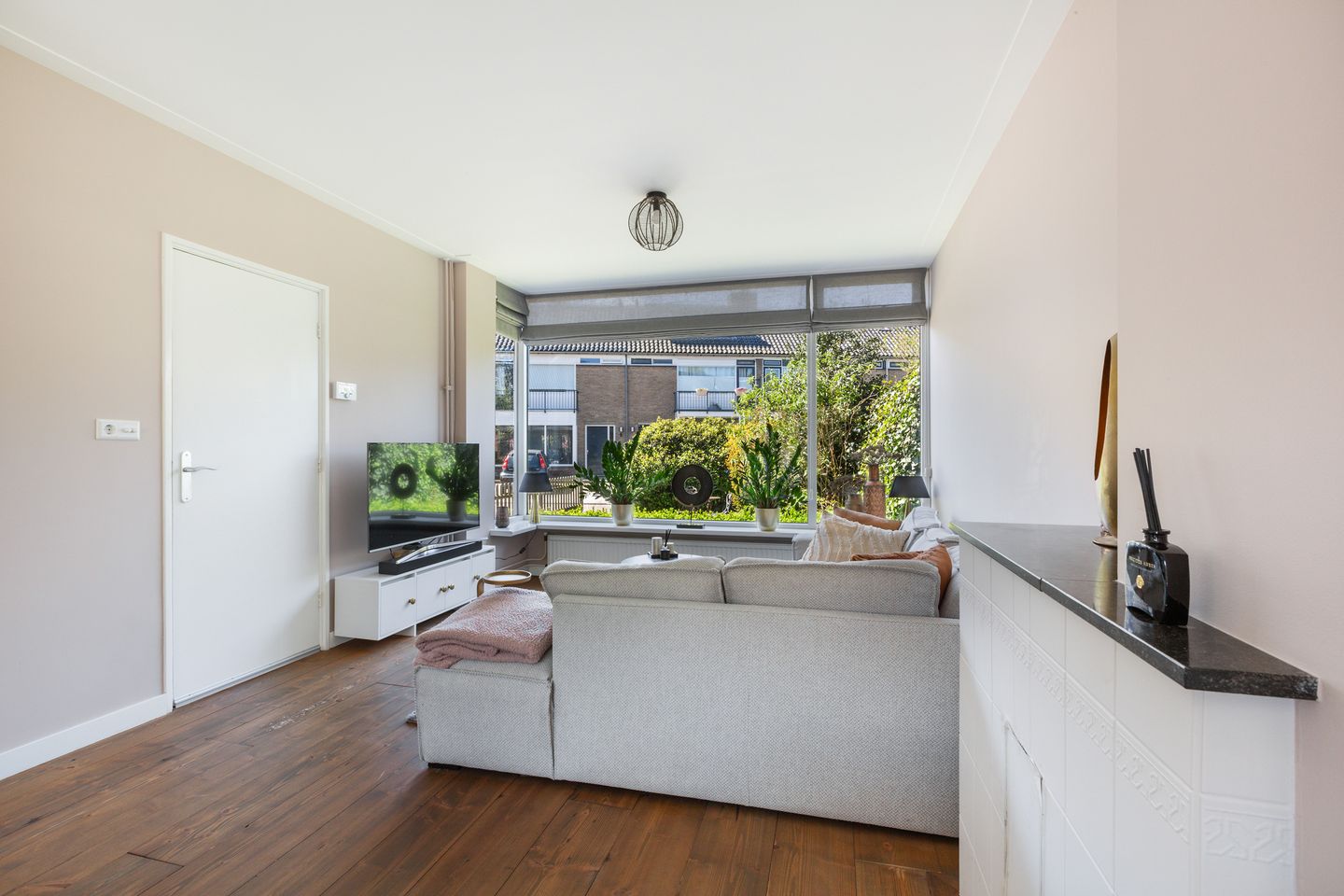 Foto 14 van Esdoornstraat 8