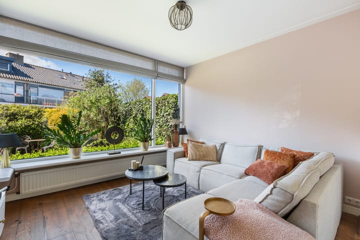 Foto 15 van Esdoornstraat 8