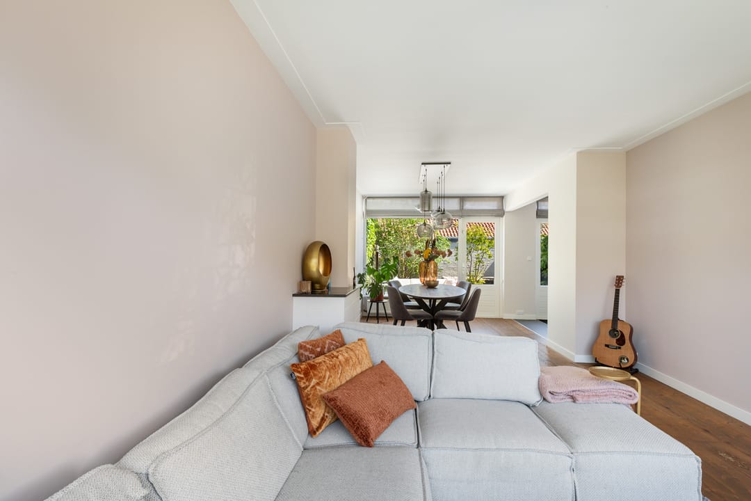 Foto 16 van Esdoornstraat 8