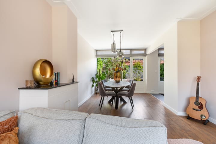 Foto 17 van Esdoornstraat 8