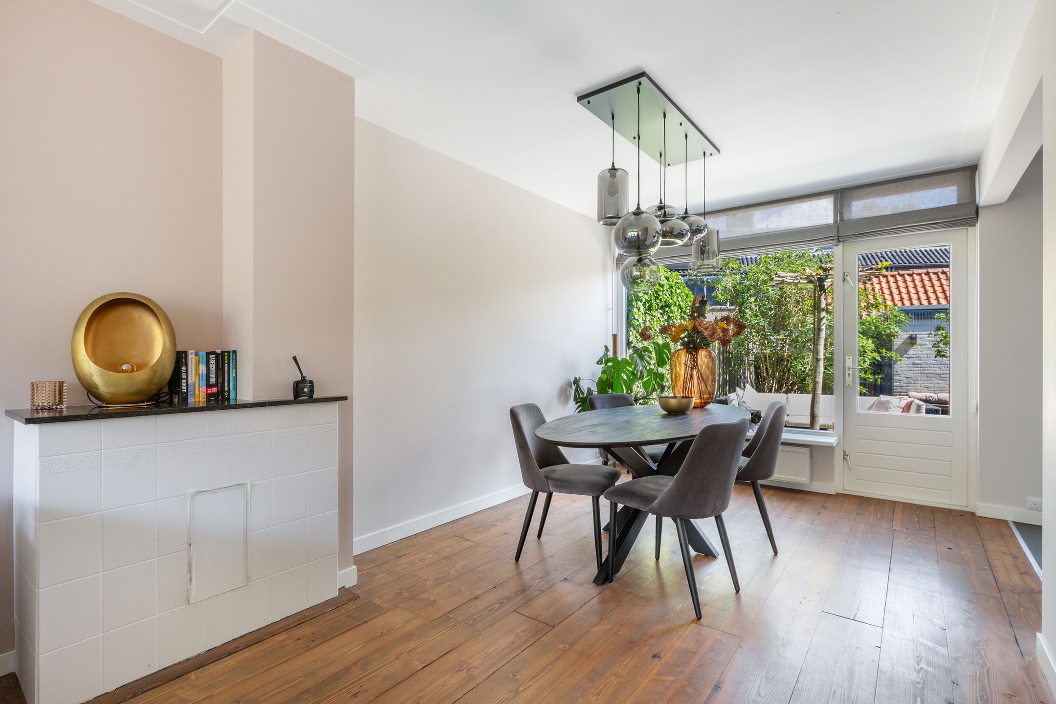 Foto 18 van Esdoornstraat 8