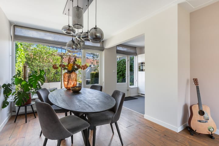 Foto 19 van Esdoornstraat 8