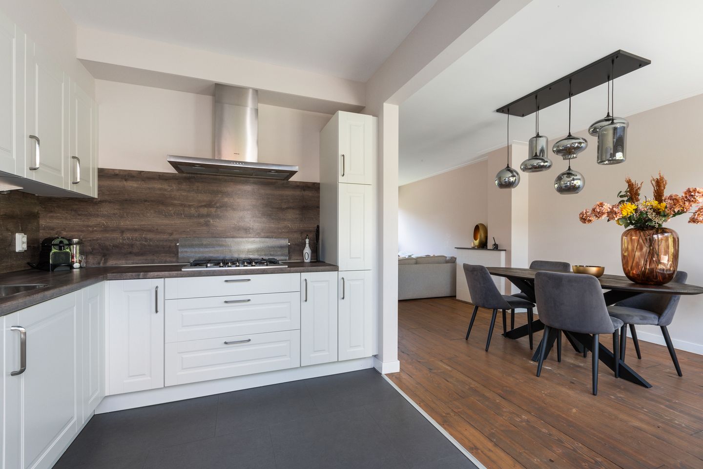 Foto 25 van Esdoornstraat 8