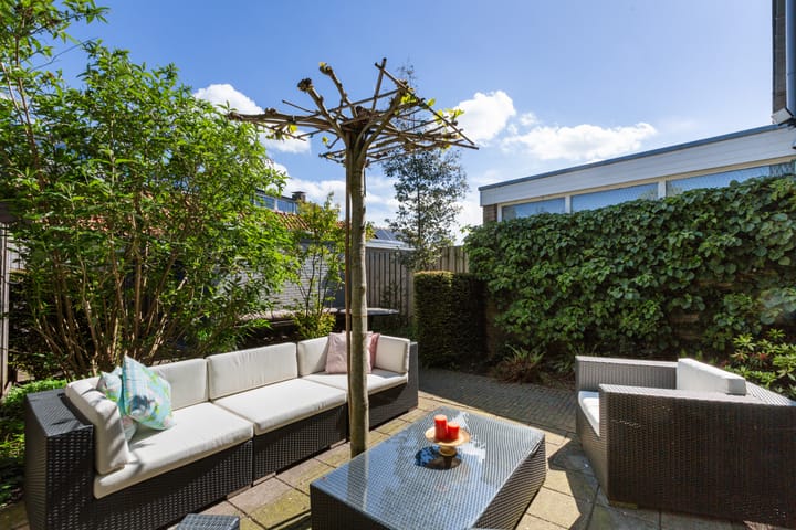 Foto 30 van Esdoornstraat 8