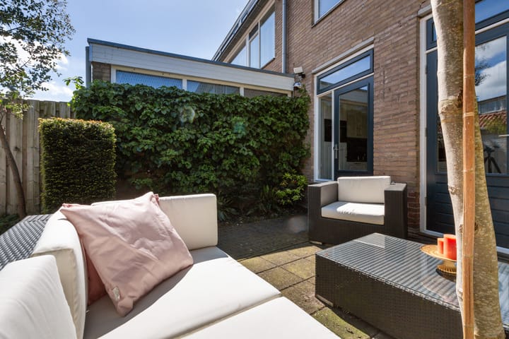 Foto 31 van Esdoornstraat 8