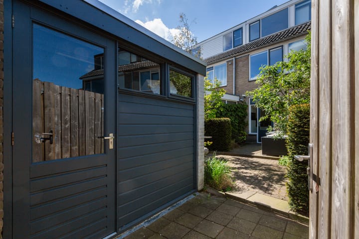 Foto 32 van Esdoornstraat 8