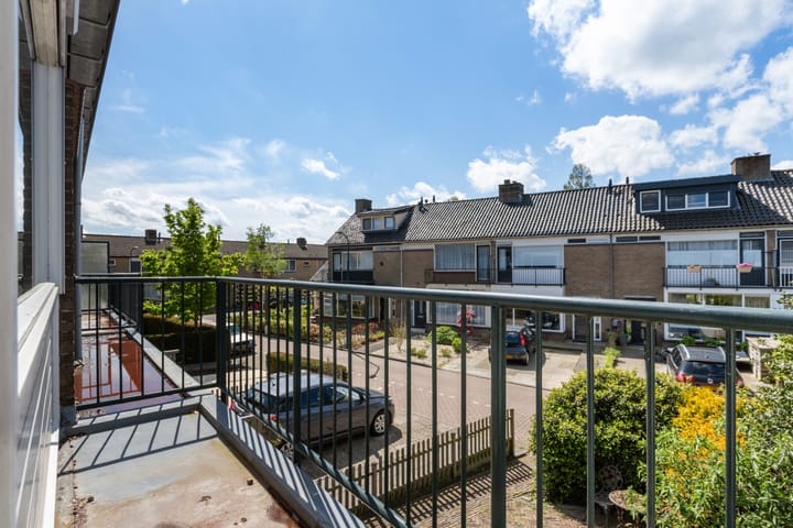 Foto 42 van Esdoornstraat 8