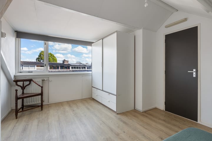 Foto 49 van Esdoornstraat 8