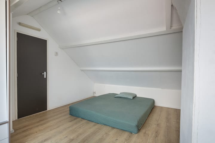 Foto 50 van Esdoornstraat 8