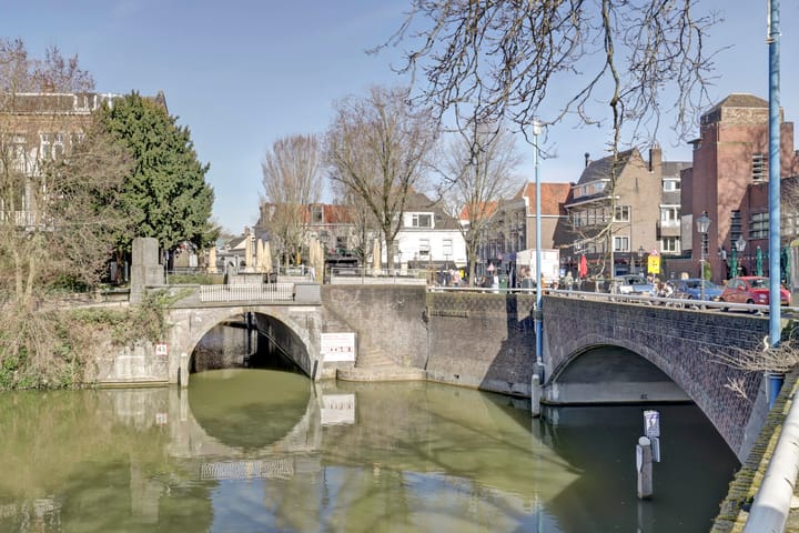 Foto 24 van Amaliastraat 53