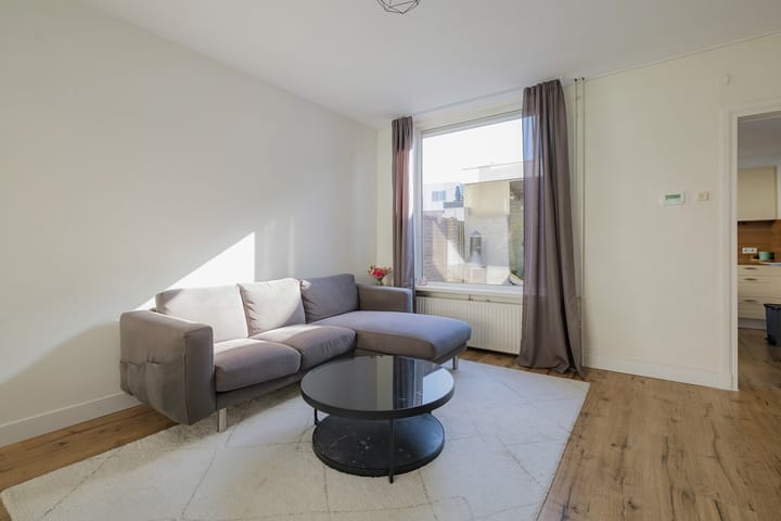 Foto 5 van Van Wassenaerstraat 52