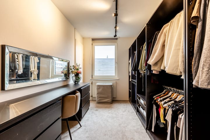 Foto 15 van De Muy 111