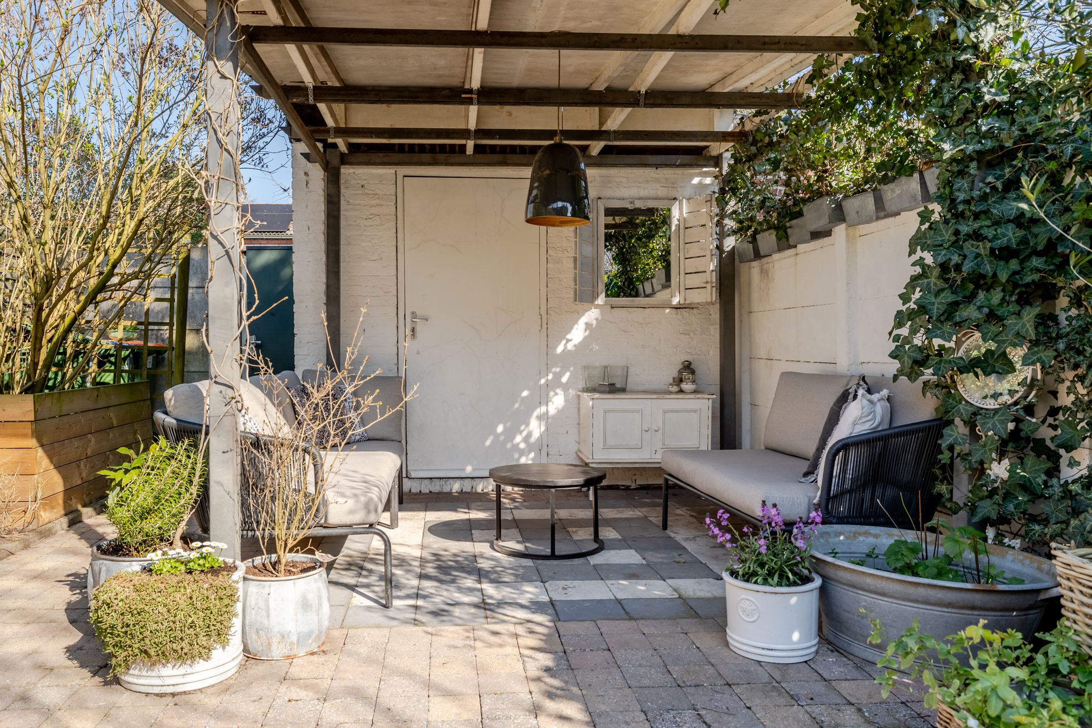 Foto 30 van van Limburg Stirumstraat 7