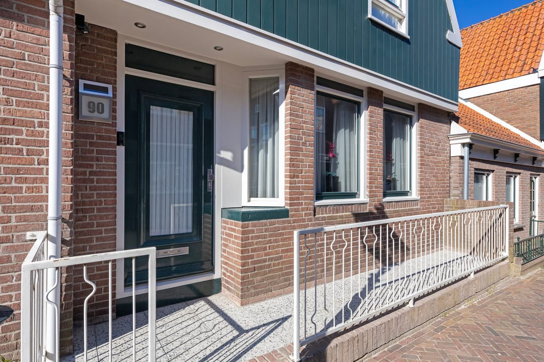 Photo 2 of Zuideinde 90