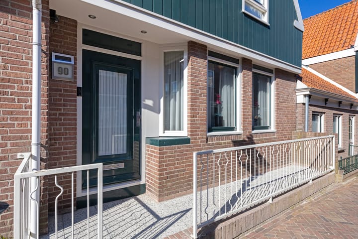 Photo 2 of Zuideinde 90