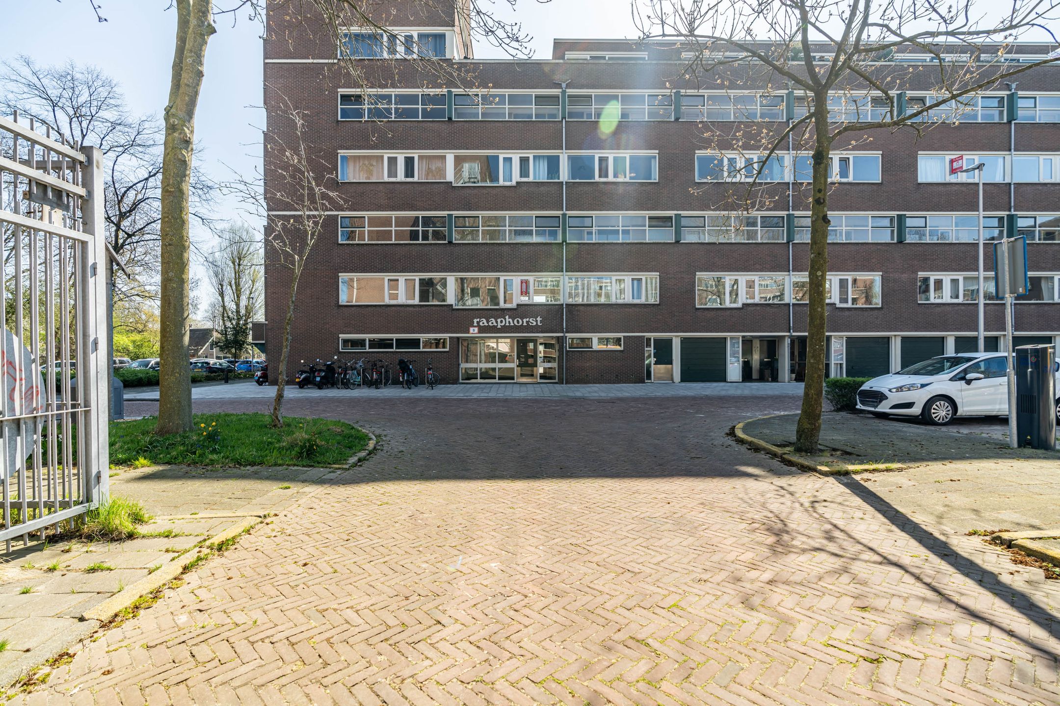 Foto 30 van Raaphorst 23